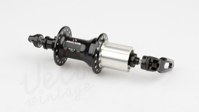 MICHE Primato Syntesi Bagnav | Campagnolo 9-11 Speed | 32H | Sort | Incl QR