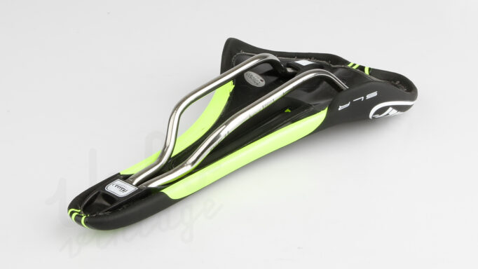 NOS Selle Italia SLR Team Edition Flow Titanium Sadel | Ti-316 | Sort / Neon
