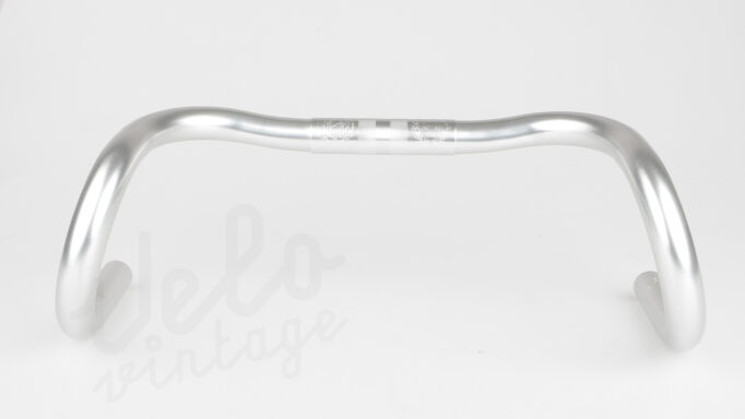 Nitto B132AAF Randonneur Styr 25.4mm | 390mm | Sølv