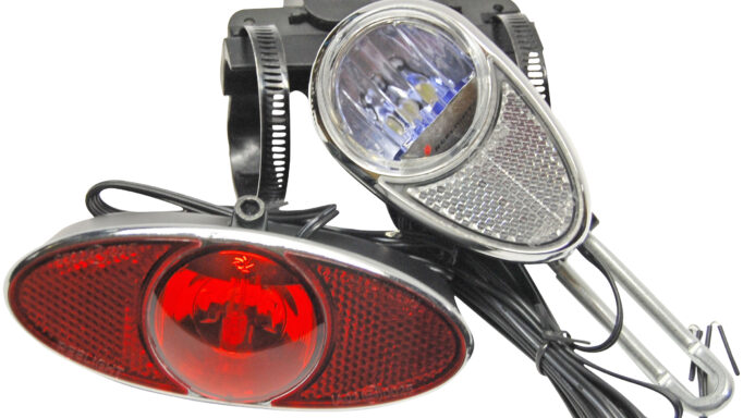 Lygtesæt Reelight RL770 Lygtesæt Kraftig Forlygte | Backup Baglygte Til Bagagebærer M. Fast Lys