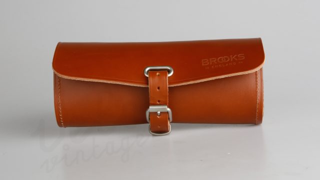 Brooks-England-Challenge_0.5L_Honey-3