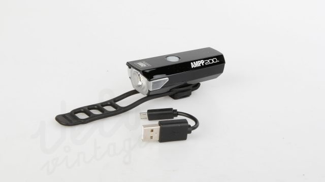 Cateye_Ampp200