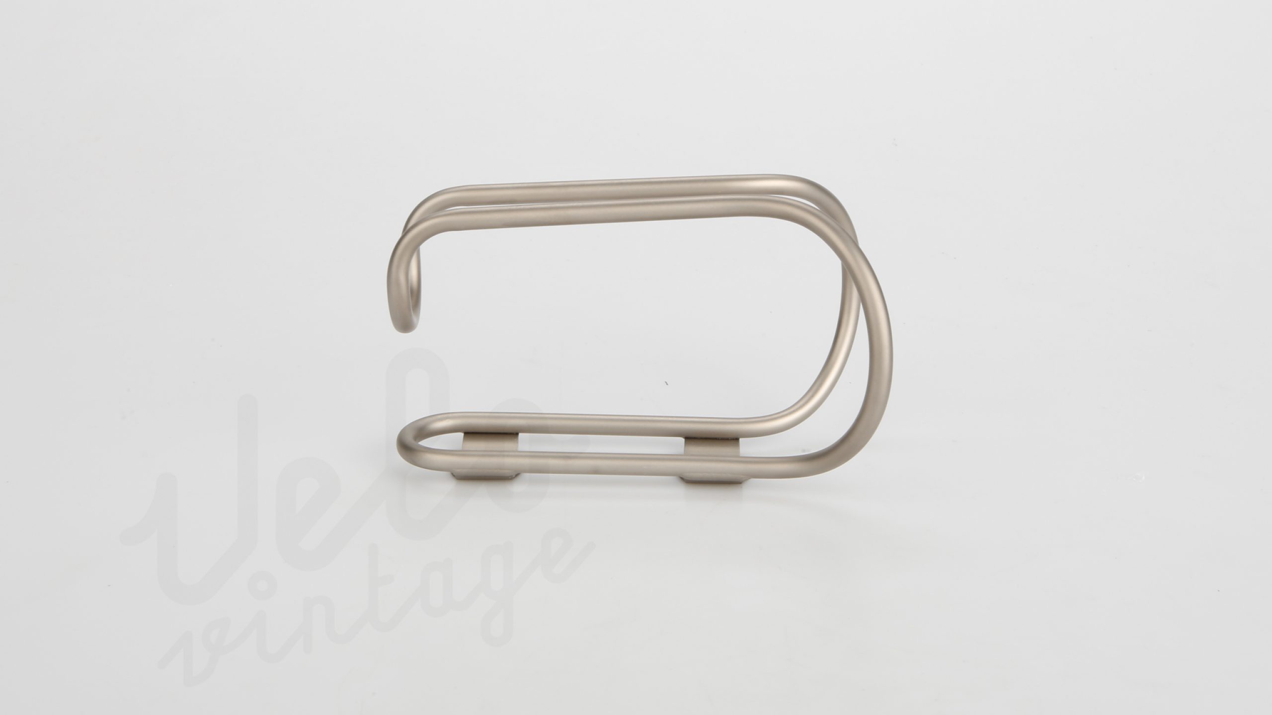 Joel-Titanium-Bottle-Cage-4
