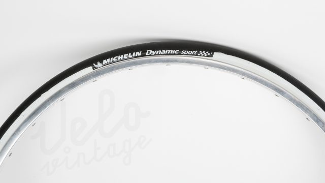 Michelin-Dynamic-Sport_Blk-Wht-2
