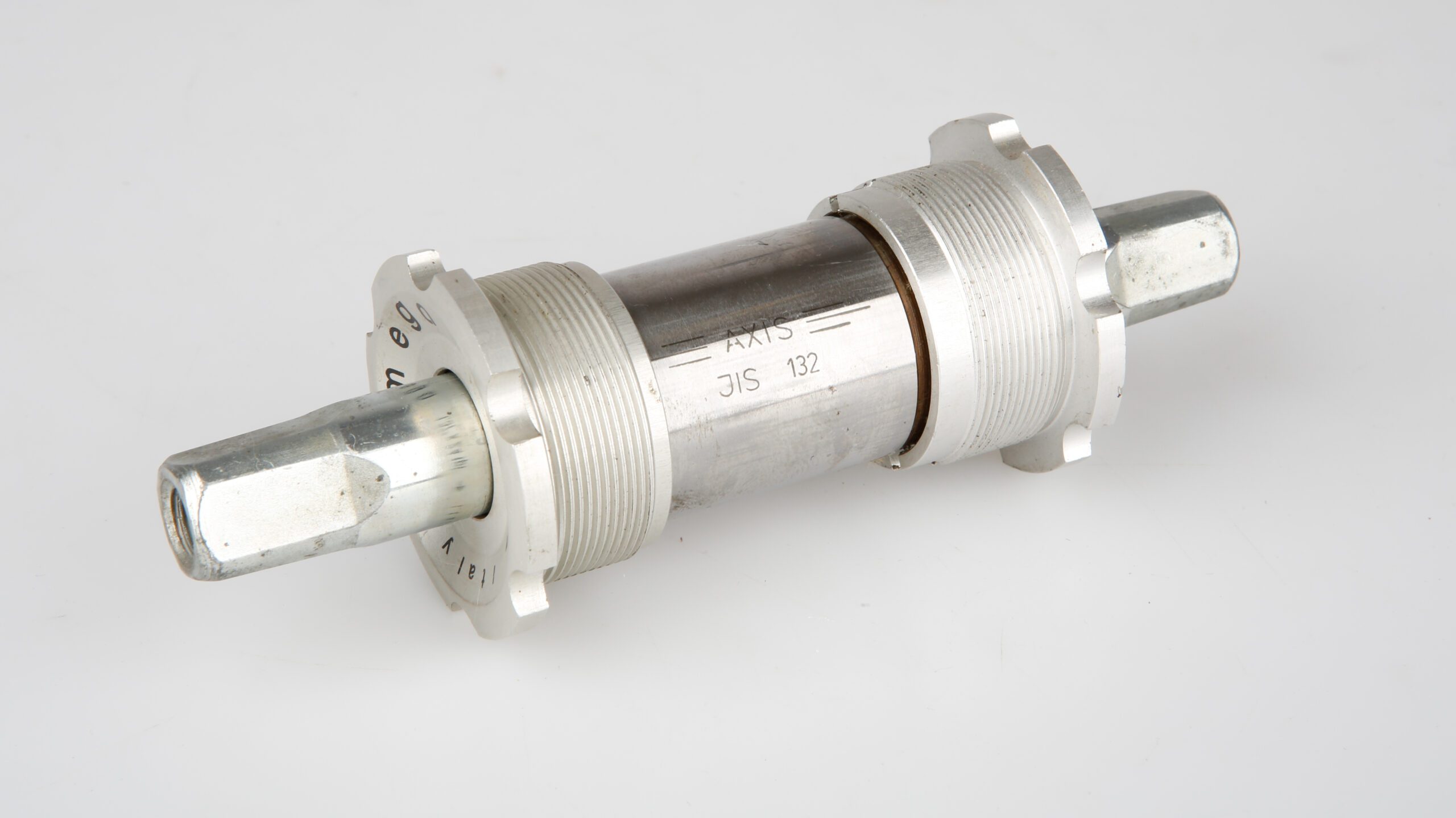 NOS Ofmega BB BSA 132mm JIS-1