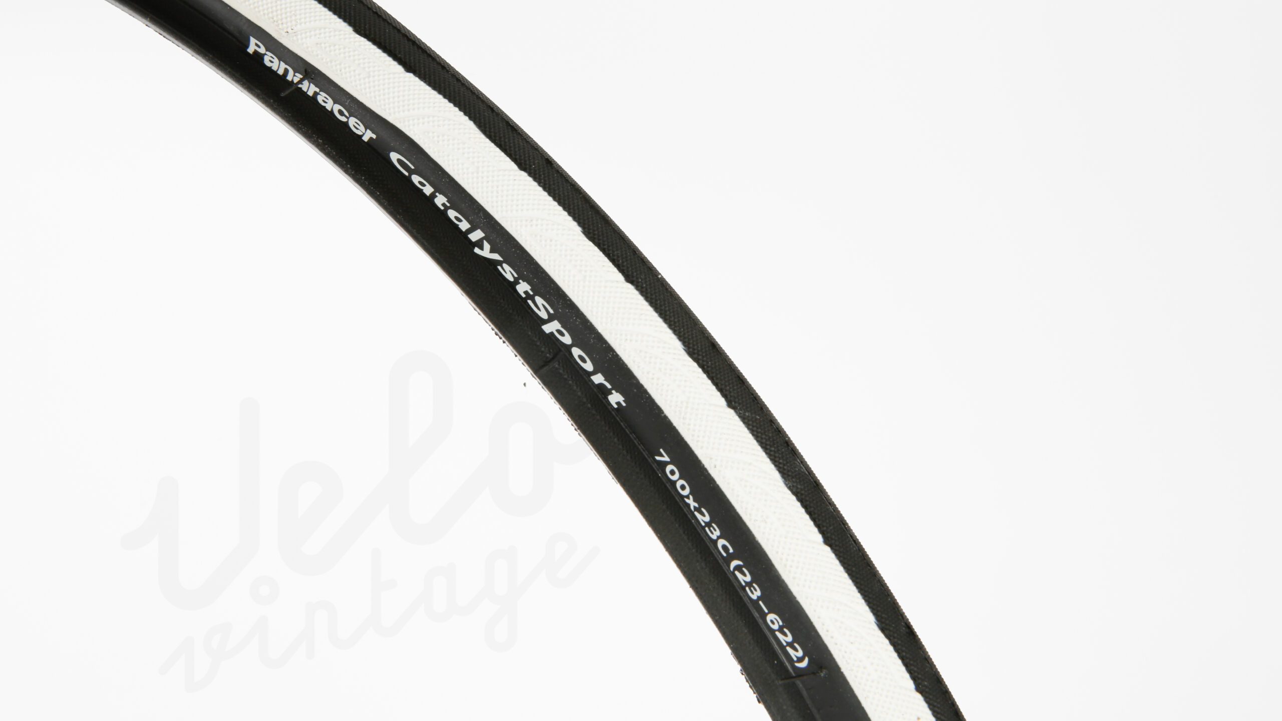 Panaracer Catalyst 700x23c_BLK-WHT-4