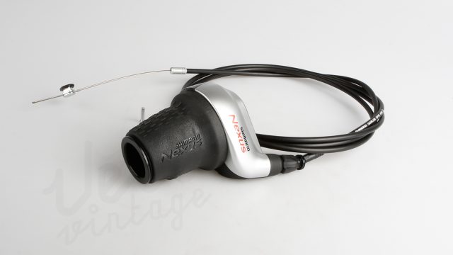 Shimano_SL-C3000-Revoshifter_Silver-2