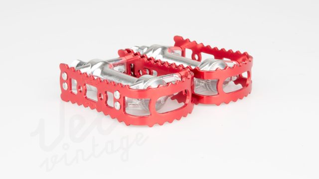 MKS BM-7 Pedals Red