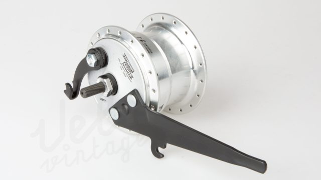 Moyeu de vélo dynamo Sturmey Archer F-DYNO HDS12 6V-2,4W 36H 98mm argent rapide