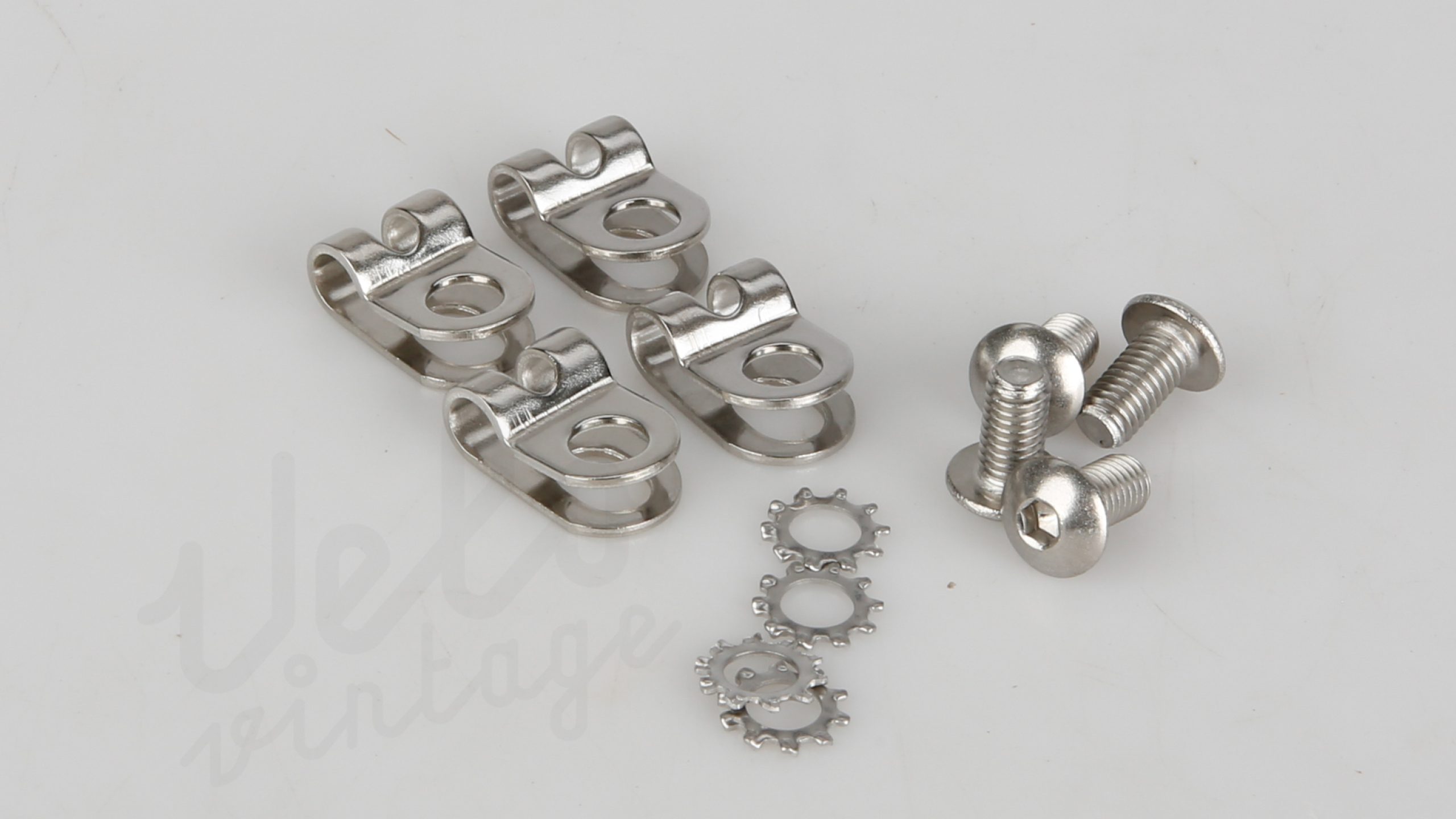 VO-FE-0033-Silver-2