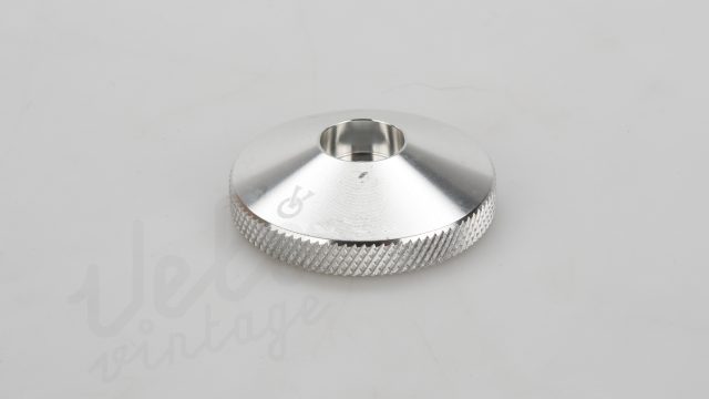 VO-Knurled-Ste-Cap-Silver-2