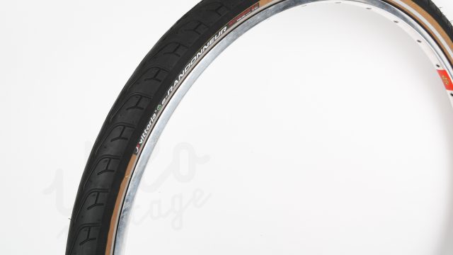 Vittoria-E-Randonneur-Graphene-2.0_700x48c_BLK-skinwall-3