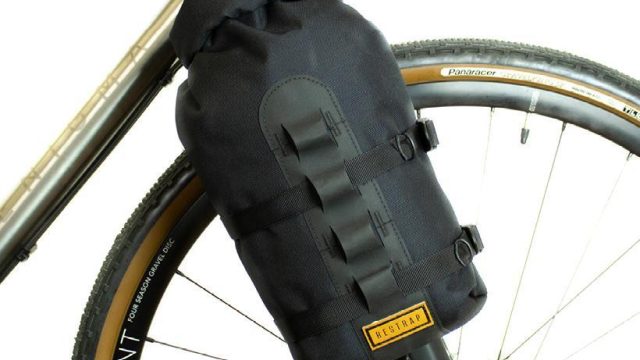 restrap-fork-bag-mounted-closed.jpeg